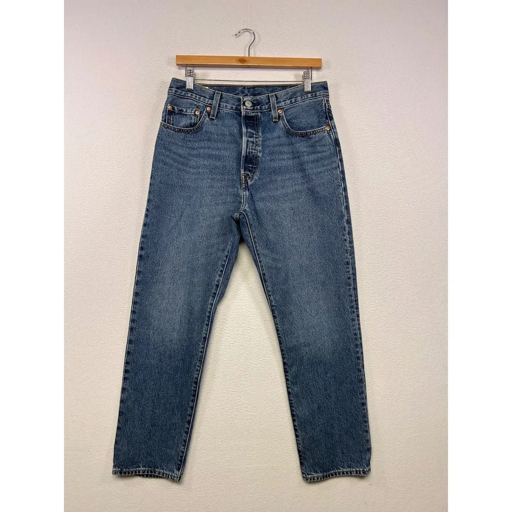 Classic Americana Levi's Premium Mens 29x28 Blue 501 Straight Leg Jeans 36200